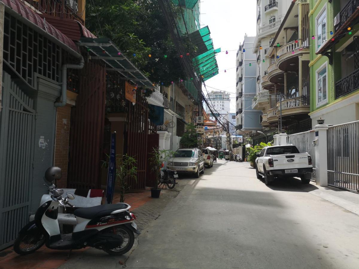 Peri Evi Hostel Phnom Penh Bassac Lane Extérieur photo